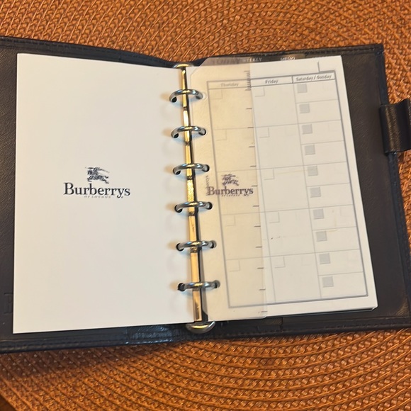 Burberrys vintage agenda with original paper - Picture 3 of 5